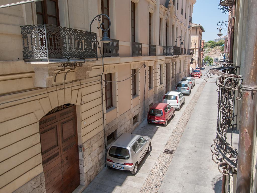 Residenze Al Castello Hotell Cagliari Exteriör bild